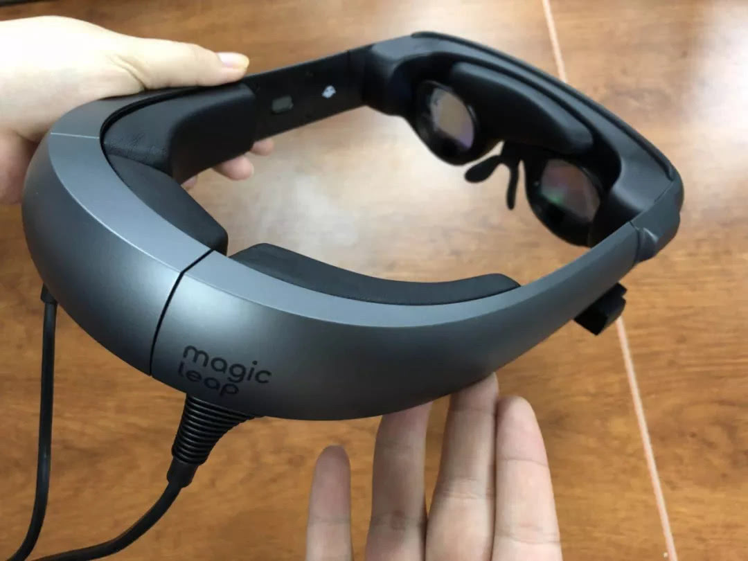 【开箱测评】23亿美元打造的Magic Leap One居然就像个半成品？